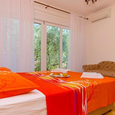 Apartments Maslina Трогір Екстер'єр фото