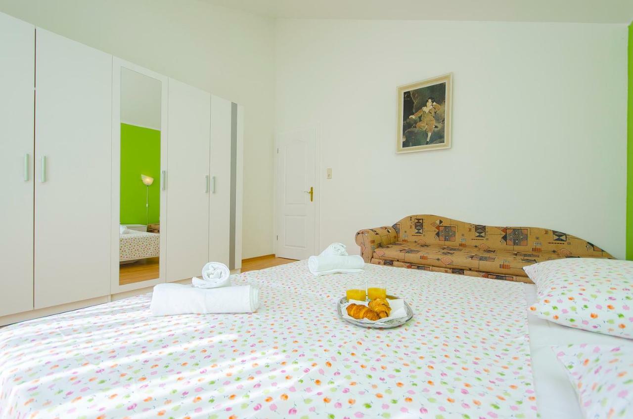 Apartments Maslina Трогір Екстер'єр фото