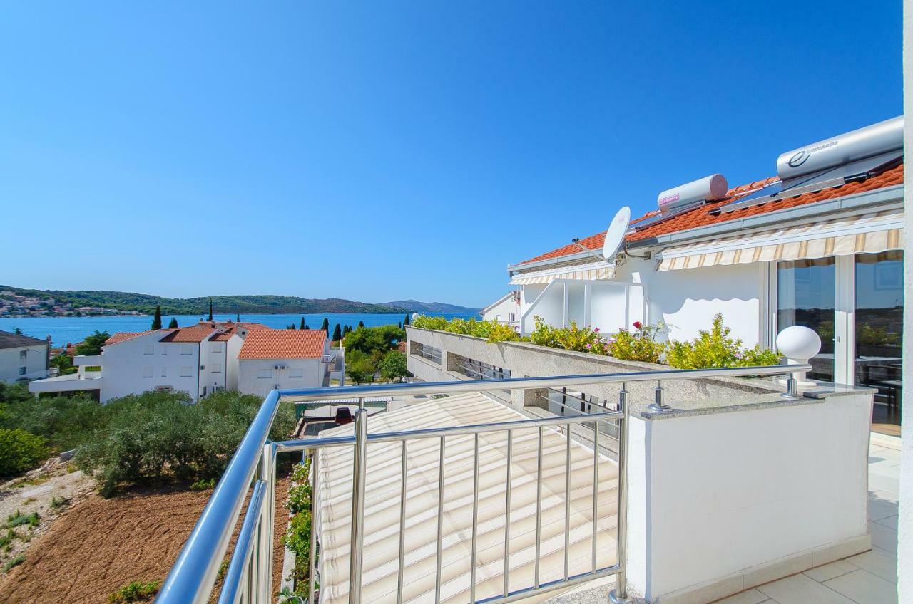 Apartments Maslina Трогір Екстер'єр фото