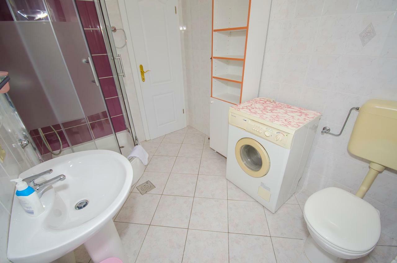 Apartments Maslina Трогір Екстер'єр фото
